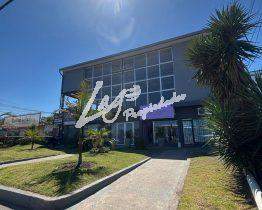 ¡A ESTRENAR! Local comercial ubicado en Av. Giannattasio.