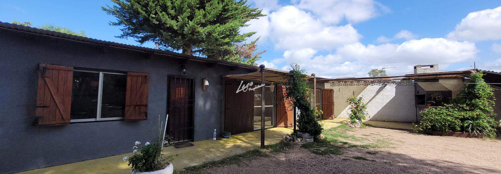 RESERVADA !!!! Casa esquina Pinar norte 2 dormitorios, estufa a leña, parrillero galpon, terreno cerrado
