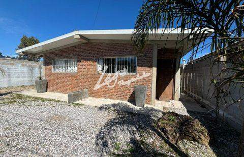 Se Alquila Casa Lagomar sur 1 dormitorio, parrillero y demas